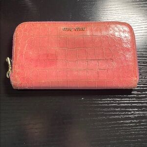 Miu Miu Coral Croc-Embossed Zip Wallet with Gold Logo